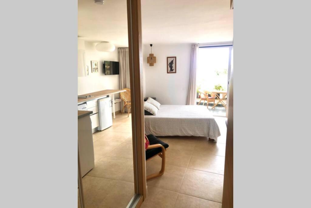 Modern & Spacious Studio Isla, Puerto Del Carmen Tias Exterior photo