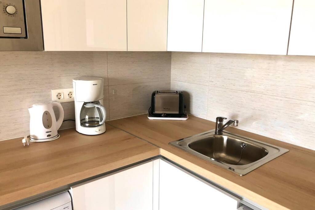 Modern & Spacious Studio Isla, Puerto Del Carmen Tias Exterior photo